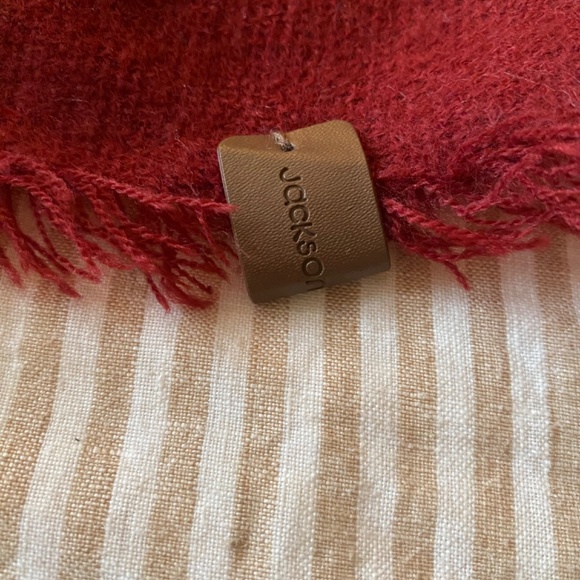NWOT Jackson Rowe Blanket Scarf - Picture 3 of 3